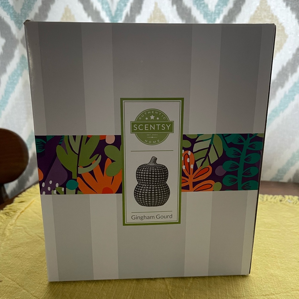 Scentsy Gingham Gourd Warmer